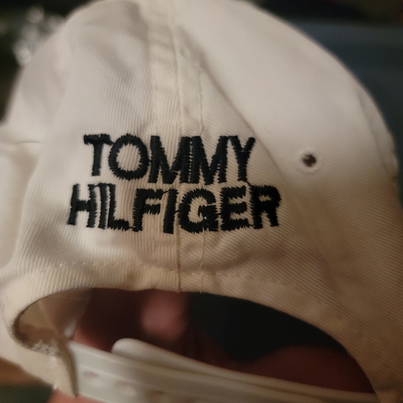 Vintage Tommy Hilfiger hat - Picture 4 of 4